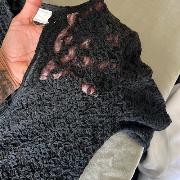 Swimsuit coverup - Picture 3 of 7